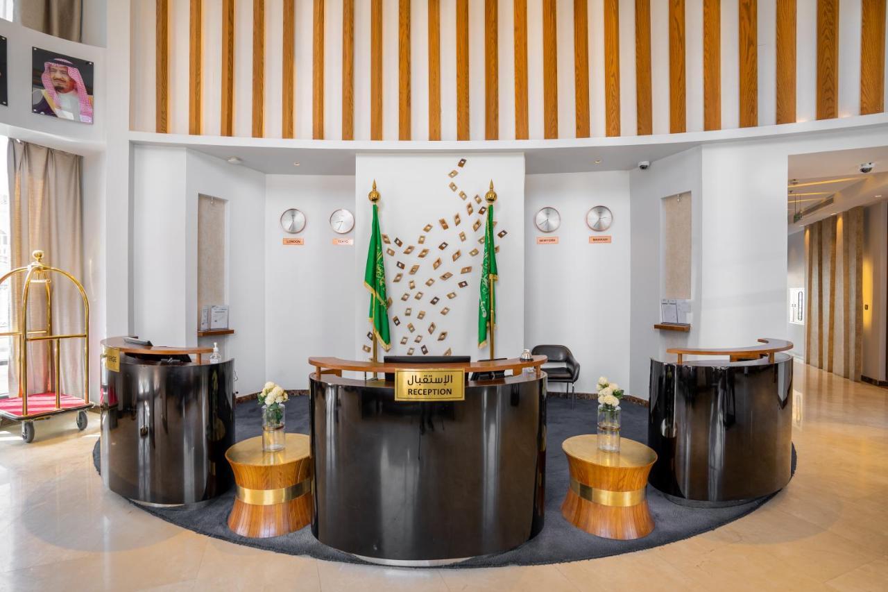 V Boutique Hotel Джеда Екстериор снимка